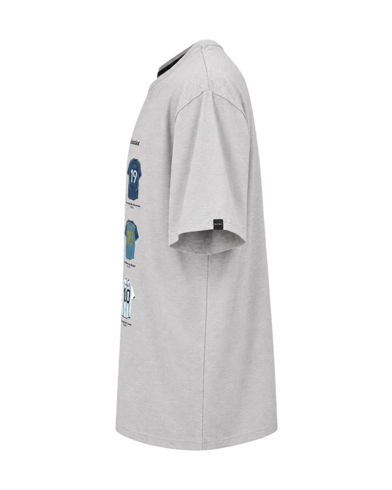 Remera Mantos del Messias — Perfil derecho